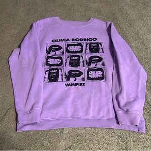 Olivia Rodrigo 'Vampire' Tour Sweatshirt - Purple - XXL - 🧛‍♀️💜